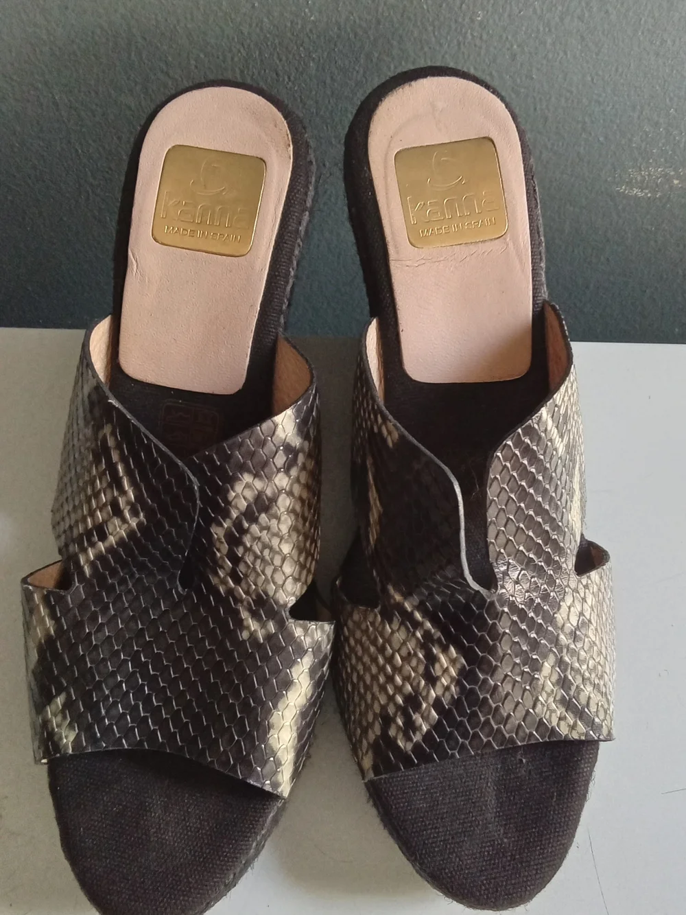 Kanna Spain Snakeskin Embossed Leather Espadrille Wedge Sandals Brown Tan